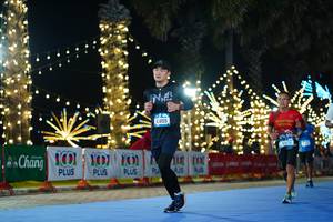 BIB: 100, 43855, 40272
                            <button type="button" onclick="openModal(19620393)" class="btn btn-primary btn-sm float-right btn-popup" data-toggle="modal" data-target=".modal-high-quality">
                        <i class="fas fa-shopping-cart"></i> Add to Cart
                    </button>
                                            <button type="button" onclick="isThisMe(19620393, true)" class="btn btn-success btn-sm float-right btn-popup btn-isme hidden" data-toggle="tooltip" data-placement="bottom" title="นี่คือรูปของคุณใช่ไหม คลิกที่นี่เพื่อเอาเข้าอัลบั้ม">
                        <i class="fas fa-plus"></i> Add to album
                    </button>
                    <button type="button" onclick="isThisMe(19620393, false)" class="btn btn-warning btn-sm float-right btn-popup btn-isnotme hidden">
                        <i class="fas fa-ban"></i> Remove from album
                    </button>